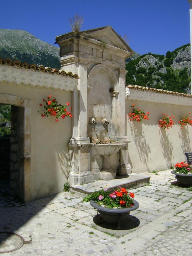 Casa Stefania Villa บาร์ริอา ภายนอก รูปภาพ